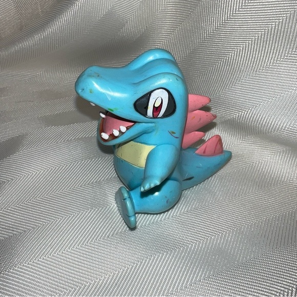 Nintendo Jakks Pacific Pokemon Poseable 3" Inch Totodile Action Figure 2007 - Picture 7 of 8